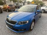 Skoda Octavia Lim. Elegance - Skoda Octavia: Blau