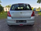 Suzuki Swift Lim 1.HAND --- TÜV NEU --- SITZHEIZUNG --- - Suzuki Swift Gebrauchtwagen in Berlin