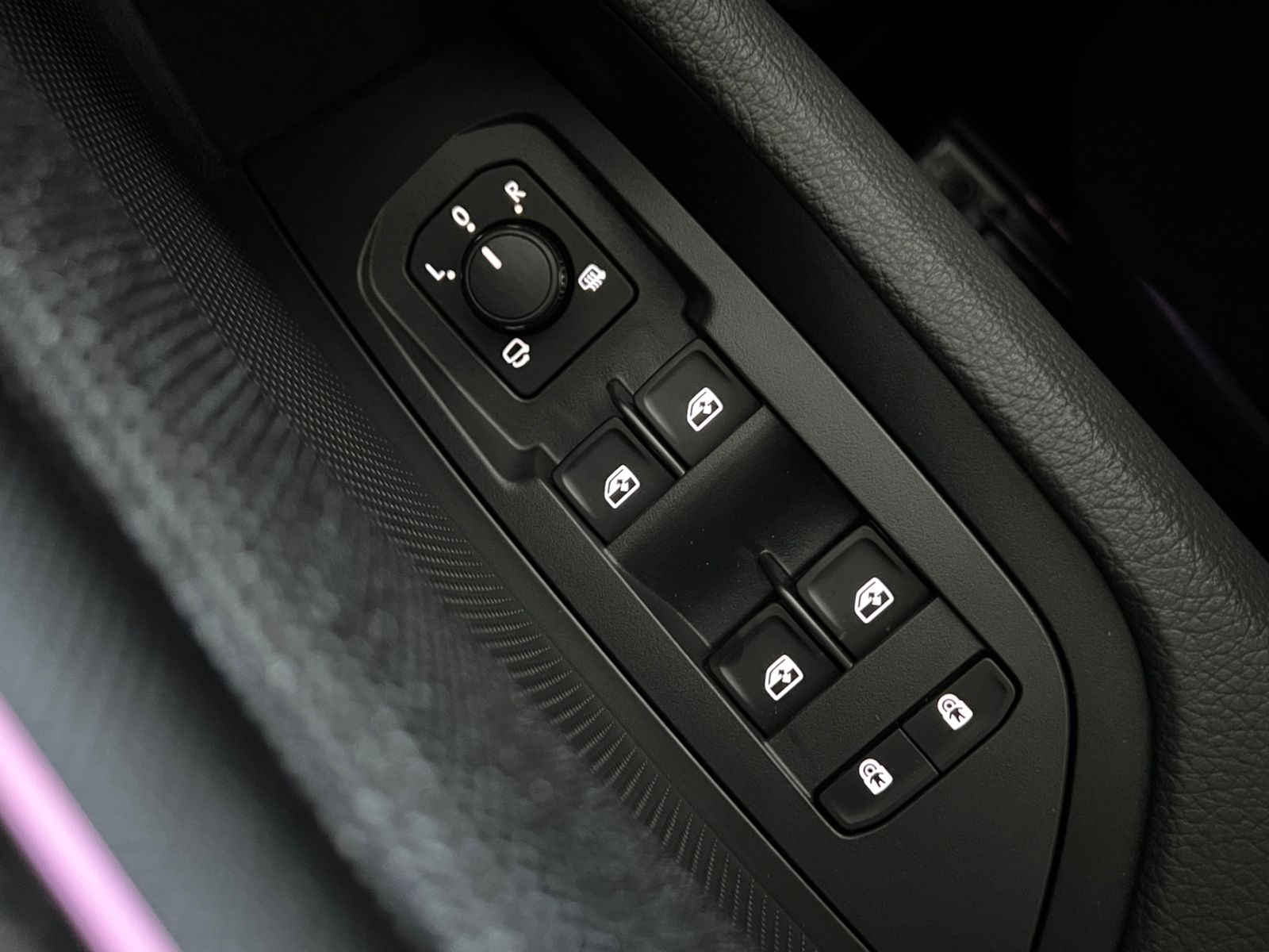 Fahrzeugabbildung SKODA Kodiaq Selection 2.0 TDI DSG 4x4 *7-Sitze, AHK,
