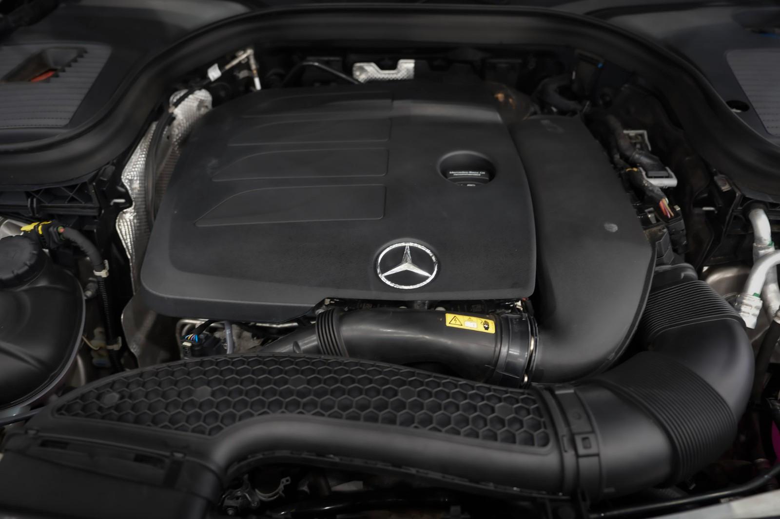 Mercedes-Benz GLC 300 Coupe 4Matic*AMG-LINE*NIGHT*MULTIBEAM*