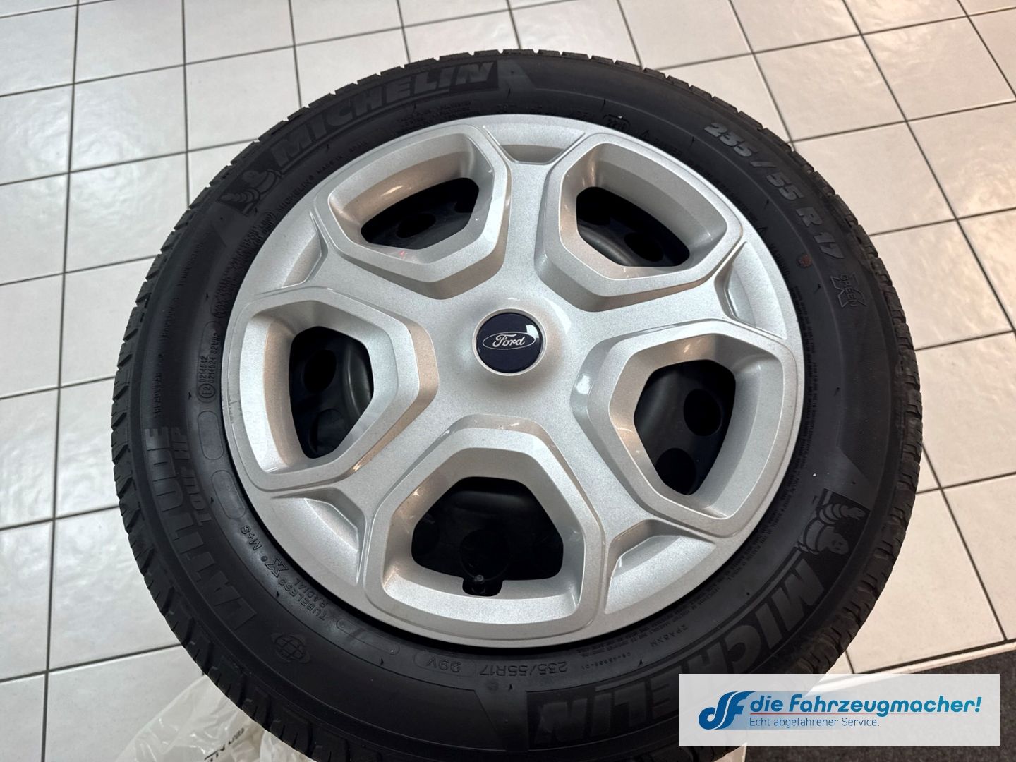 Fahrzeugabbildung Ford Kuga Cool & Connect 2.0 TDCi EU6d-T Navi Apple C