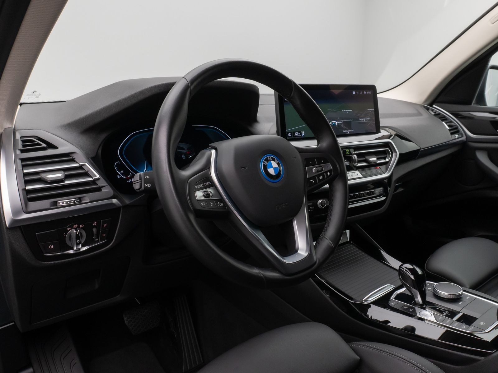 Fahrzeugabbildung BMW X3 xD30e DAB HiFi Kamera Leder Sportstz 18Zoll