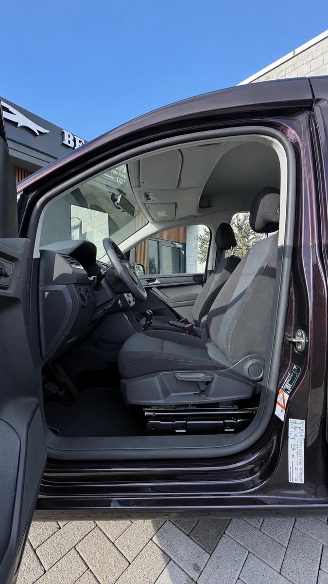 Volkswagen Caddy PKW Trendline BMT