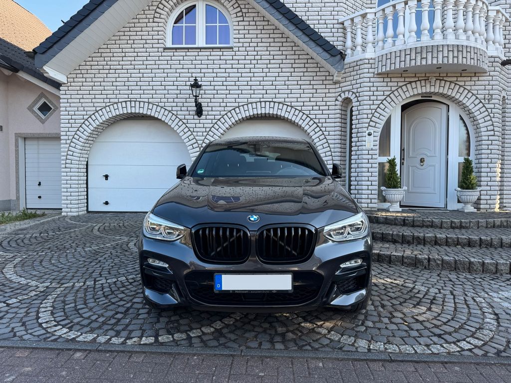 Image of BMW X4 M40