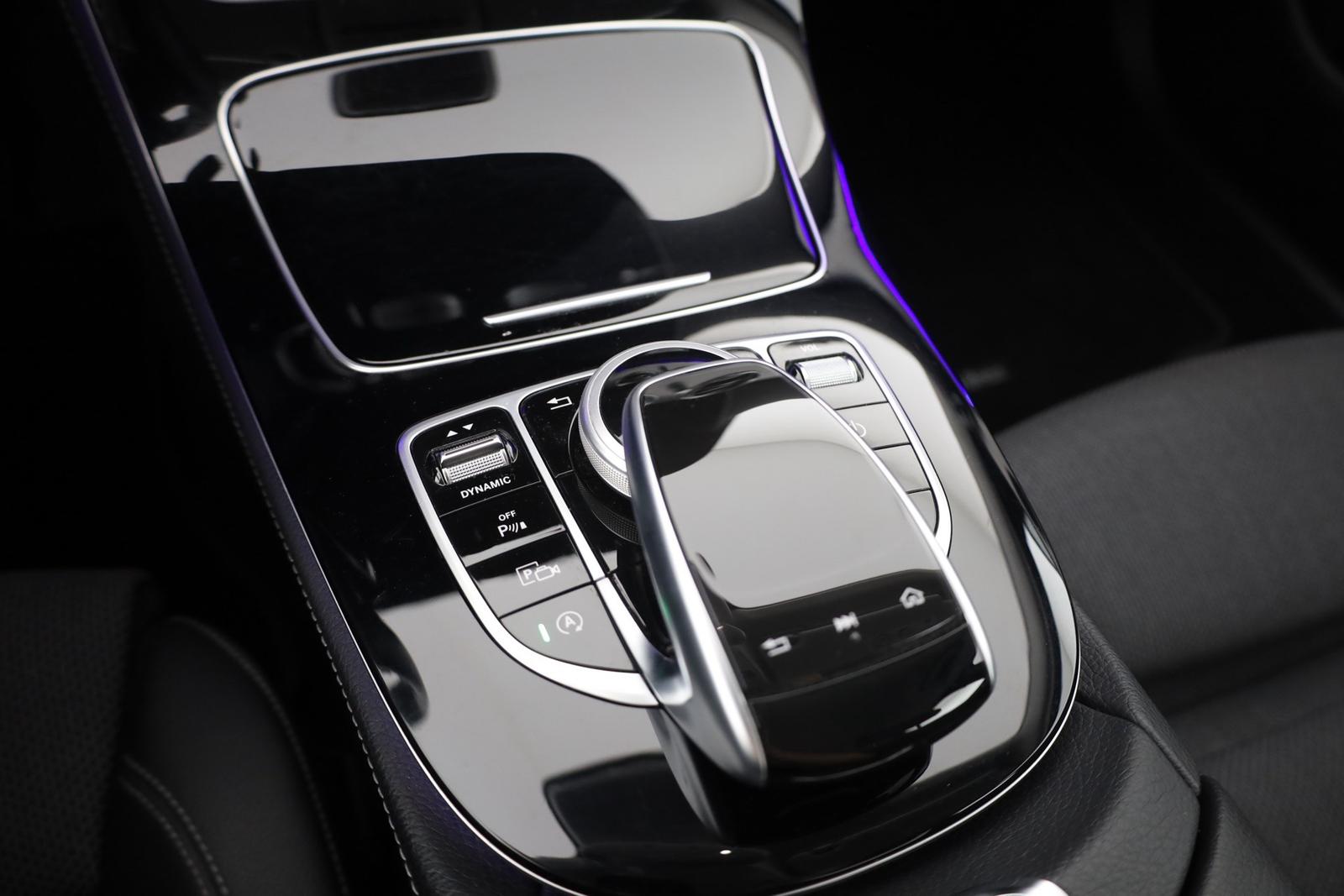 Mercedes-Benz E200 Avantgarde LED Kamera Navi Sitzheizung