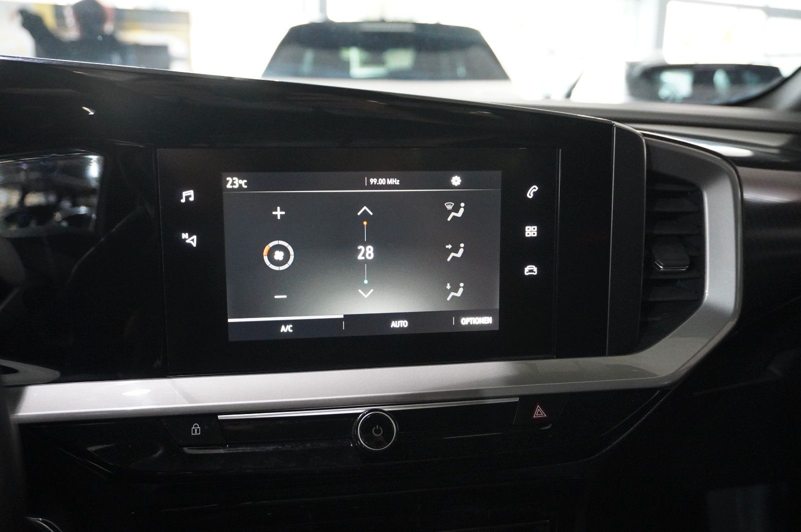 Fahrzeugabbildung Opel Mokka 1.2T GS LINE NAVI/LED/KAMERA/SPORT/DAB+