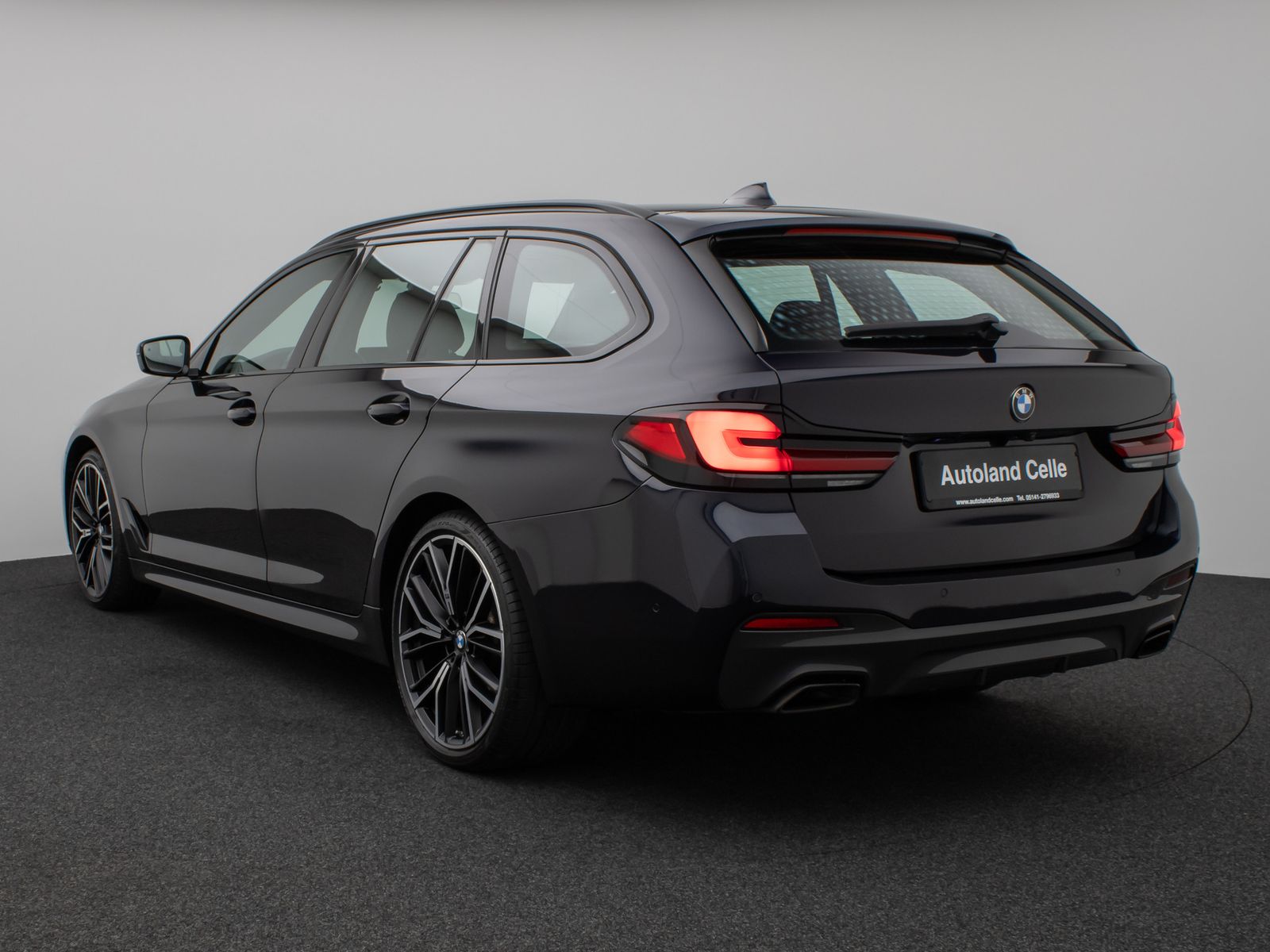 Fahrzeugabbildung BMW 530d  xD M Sport Kamera Laser HUD DAB H/K 20Zoll