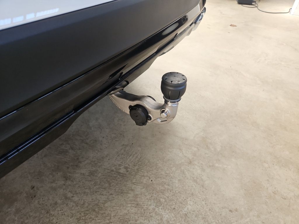 Fahrzeugabbildung Mercedes-Benz GLC 300 de 4MATIC +AMG+NIGHT+AHK+PANORAMA+