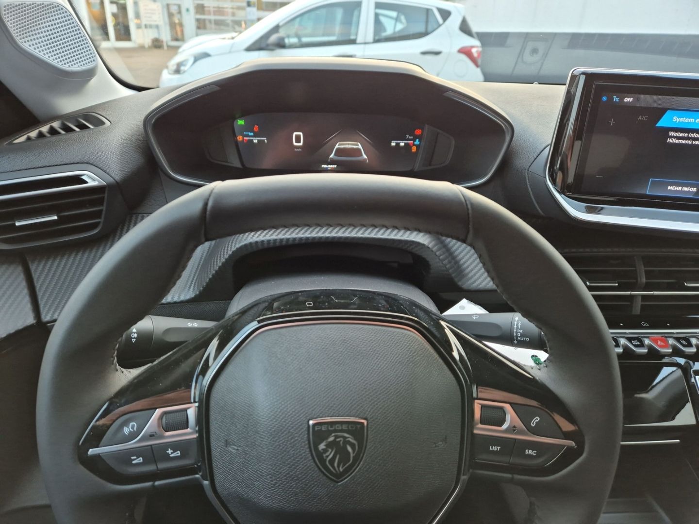 Peugeot 208 - Bild 12