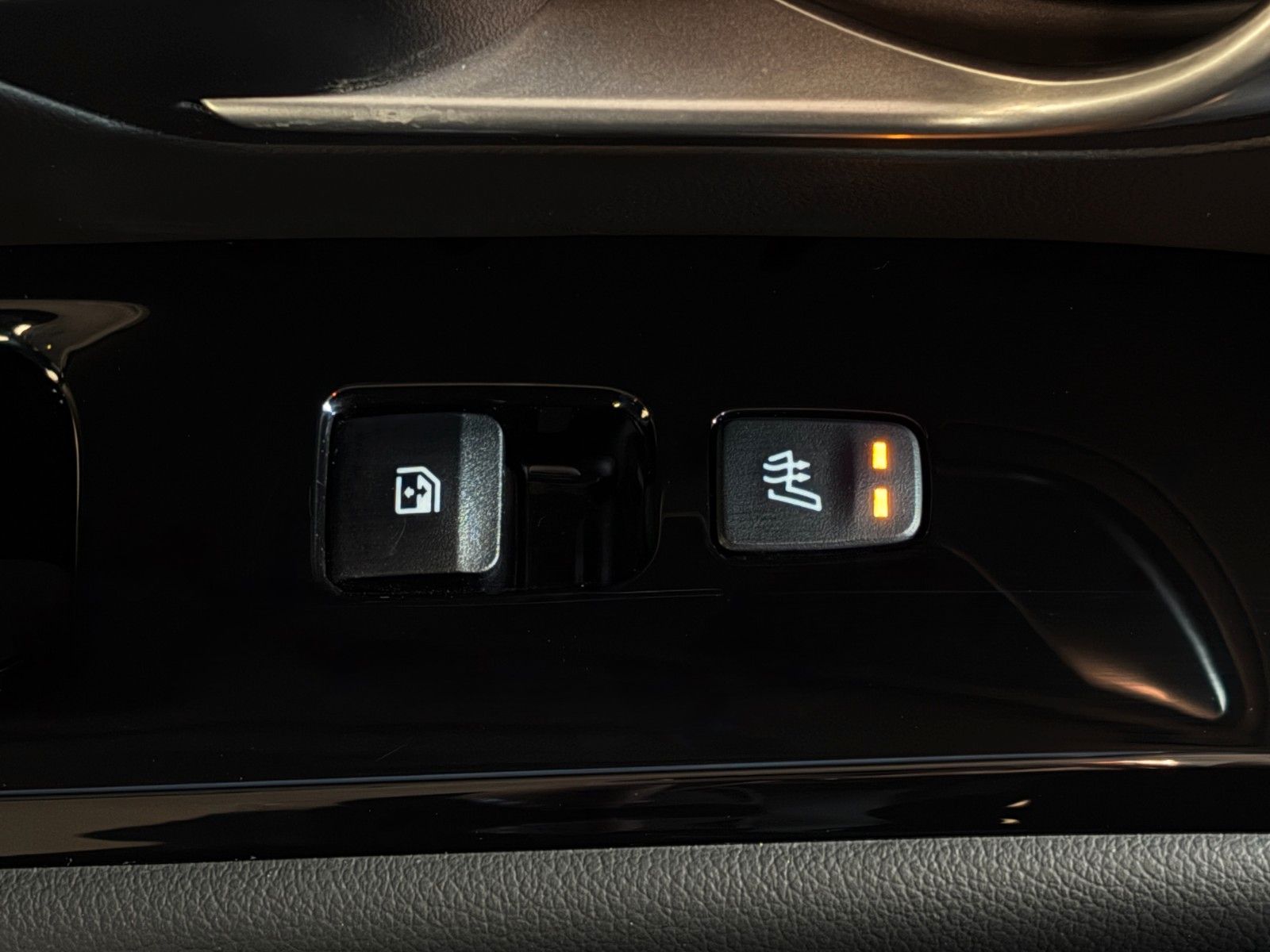 Fahrzeugabbildung Hyundai Tucson 1.6 T-GDI PHEV 4WD KRELL CarPlay 360° LHZ