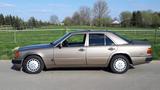 Mercedes-Benz Mercedes w124, 260E, Limousine - Mercedes-Benz 260 aus 1990