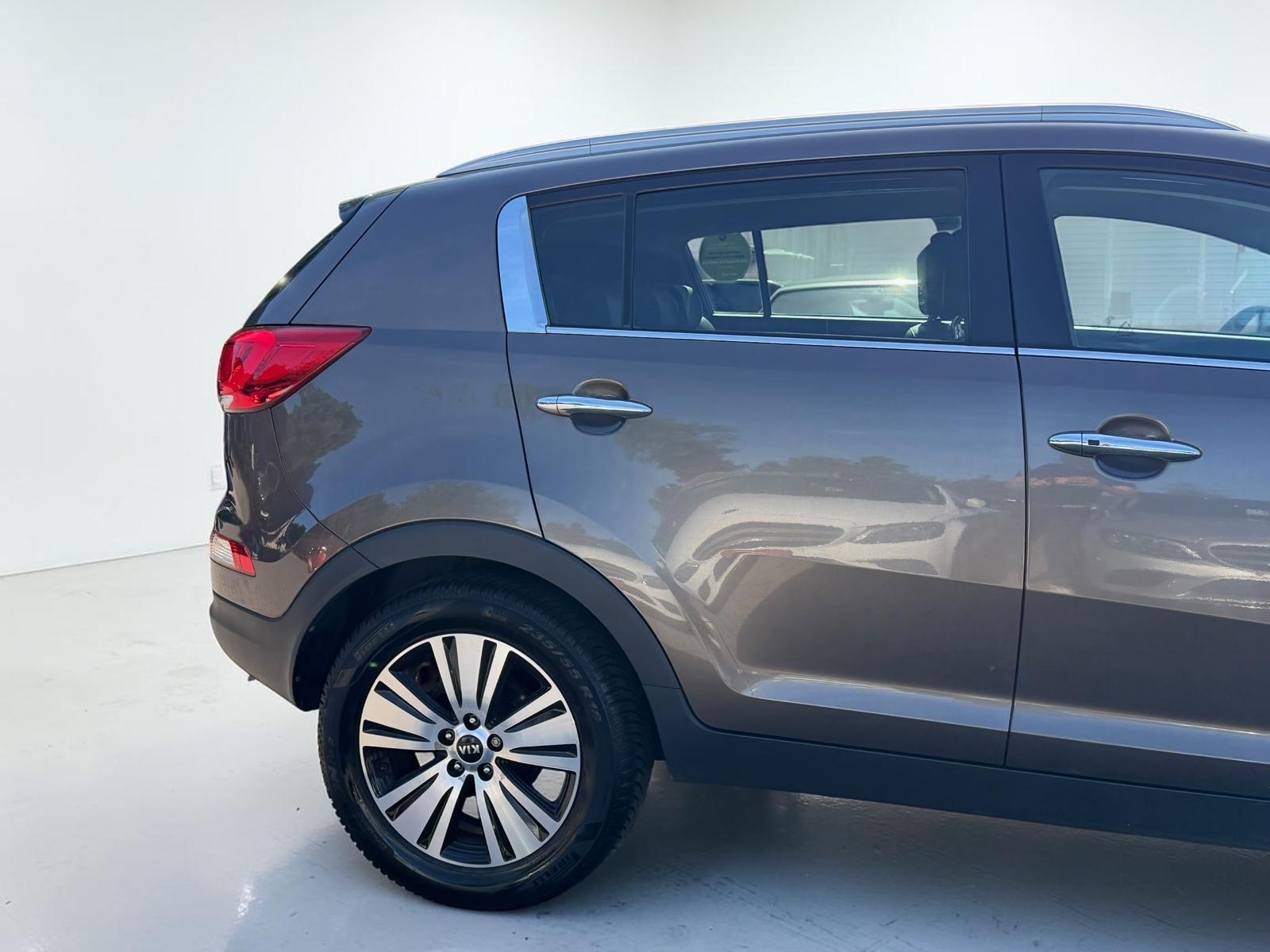 Kia Sportage Spirit 2WD*TEMPO*NAVI*KLIMA*SHZ*
