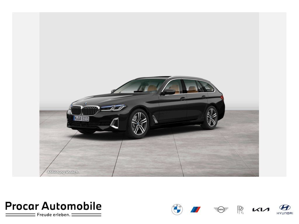 BMW 530d xDrive Touring Luxury Line PANO RFK NAVI LE