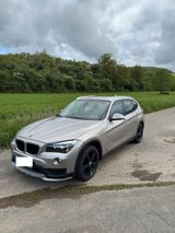 BMW X1 sDrive18i - E84 - BMW X1: E84