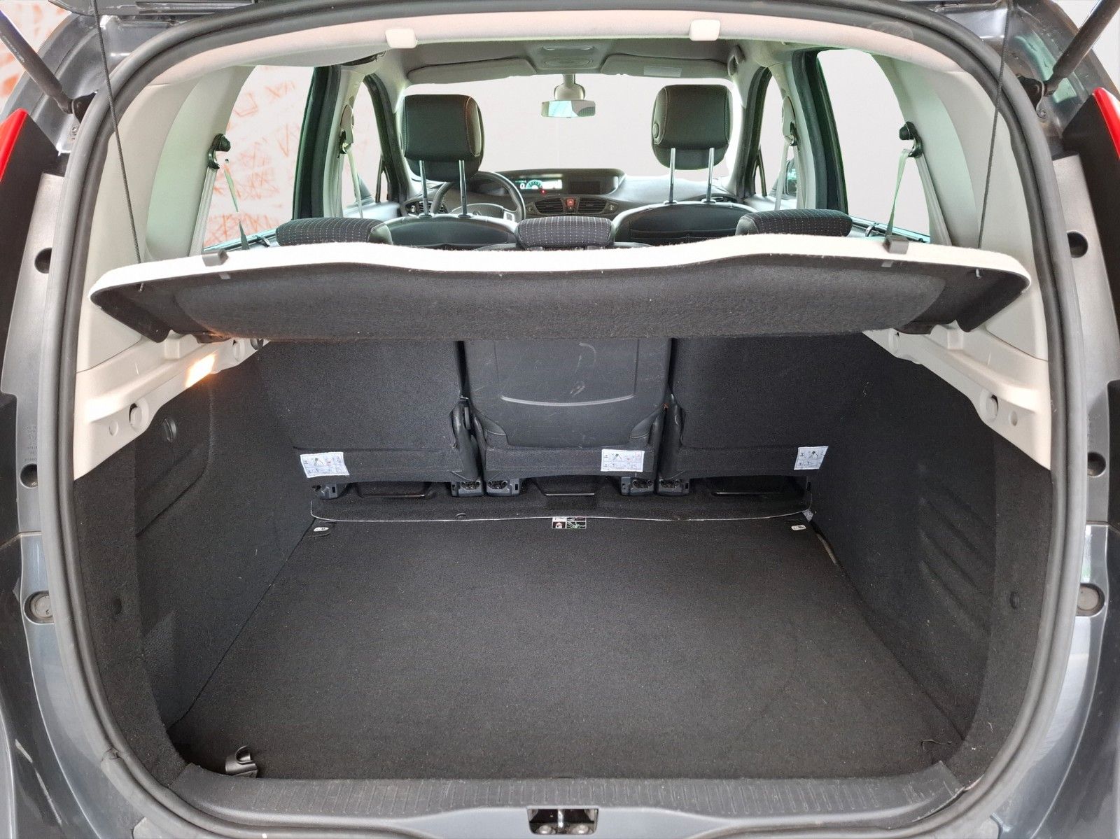 Fahrzeugabbildung Renault Scenic III BOSE Edition * 2. Hand * Navi * SZH *