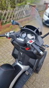 Piaggio Mp3 400 - PIAGGIO MP 400