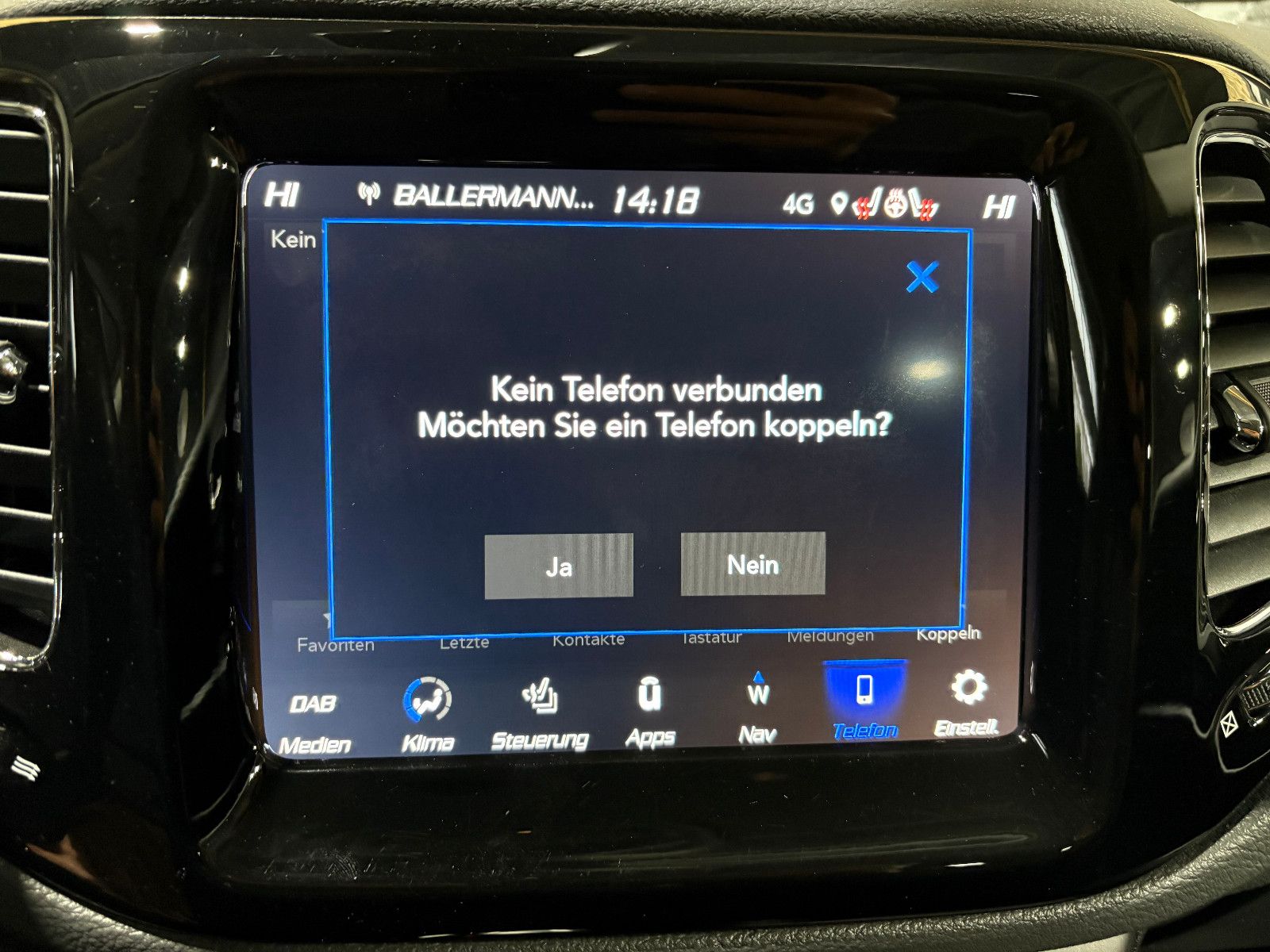 Fahrzeugabbildung Jeep Compass Limited FWD/NAVI/KAMERA/SOUND/DAB/SHZ