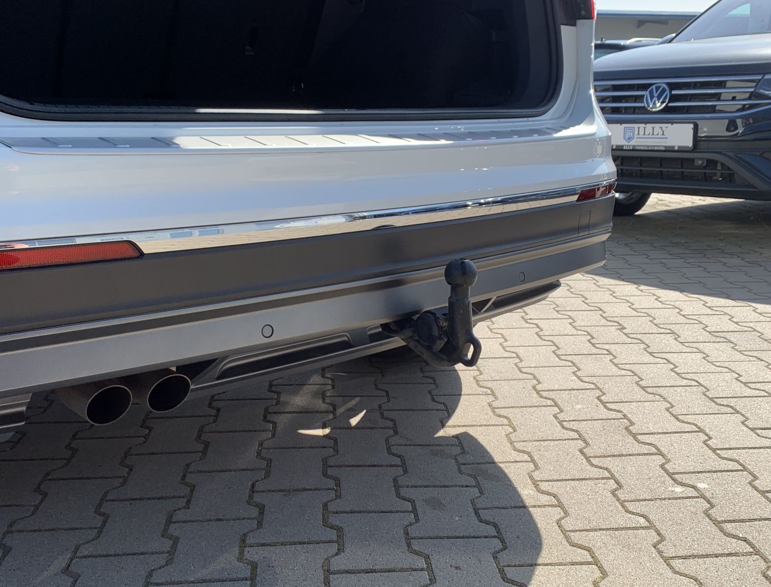 Fahrzeugabbildung Volkswagen Tiguan 2.0 TSI*Highline*4Motion*Leder*AHK*LED*