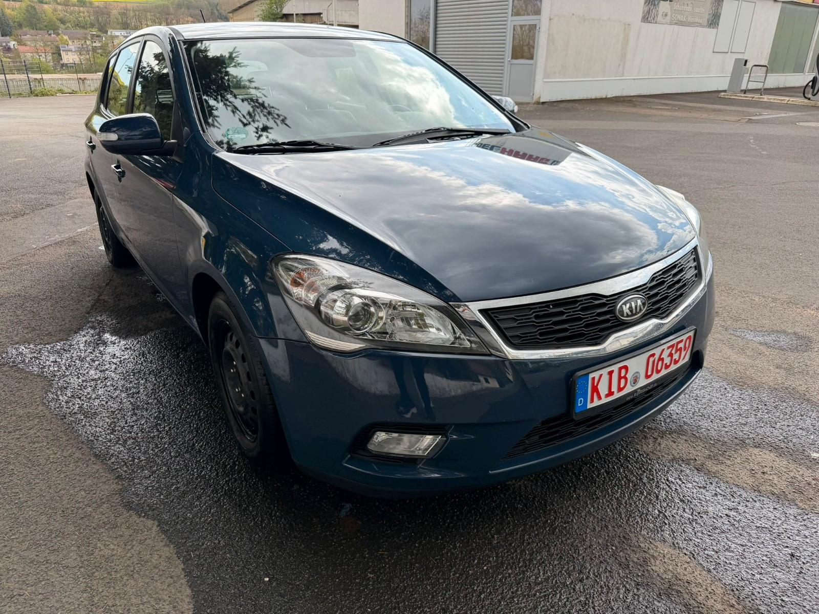 Kia cee'd / Ceed