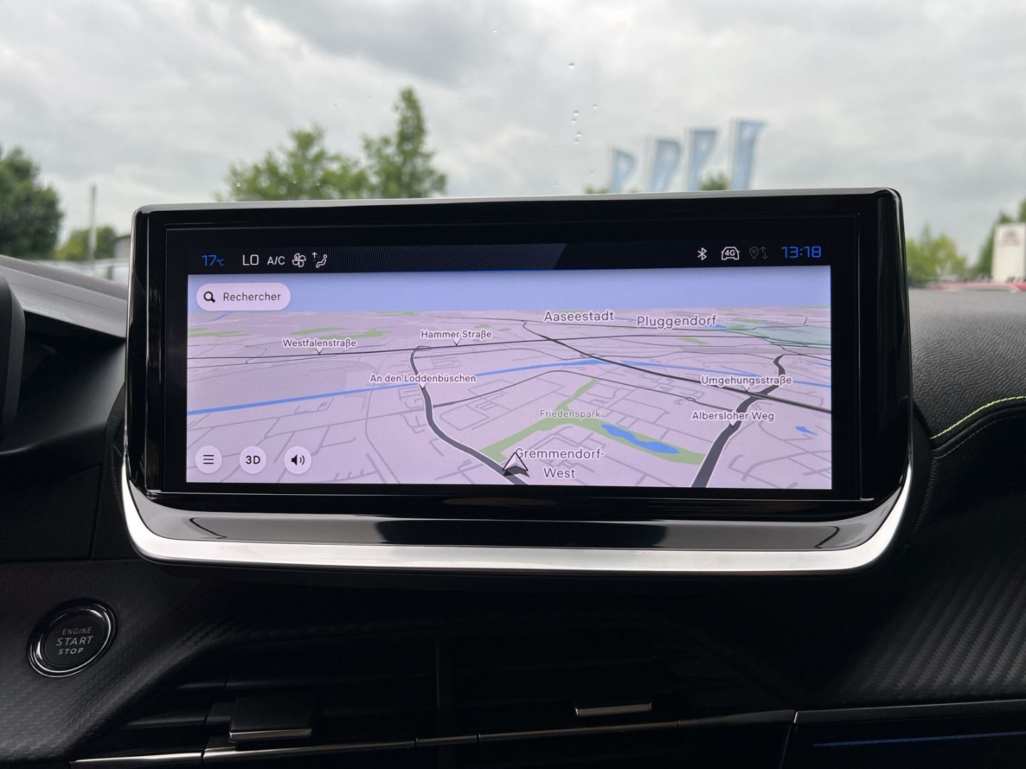 Fahrzeugabbildung Peugeot 2008 GT HYBRID 145 e-DSC6 El. Panodach Navi ACC