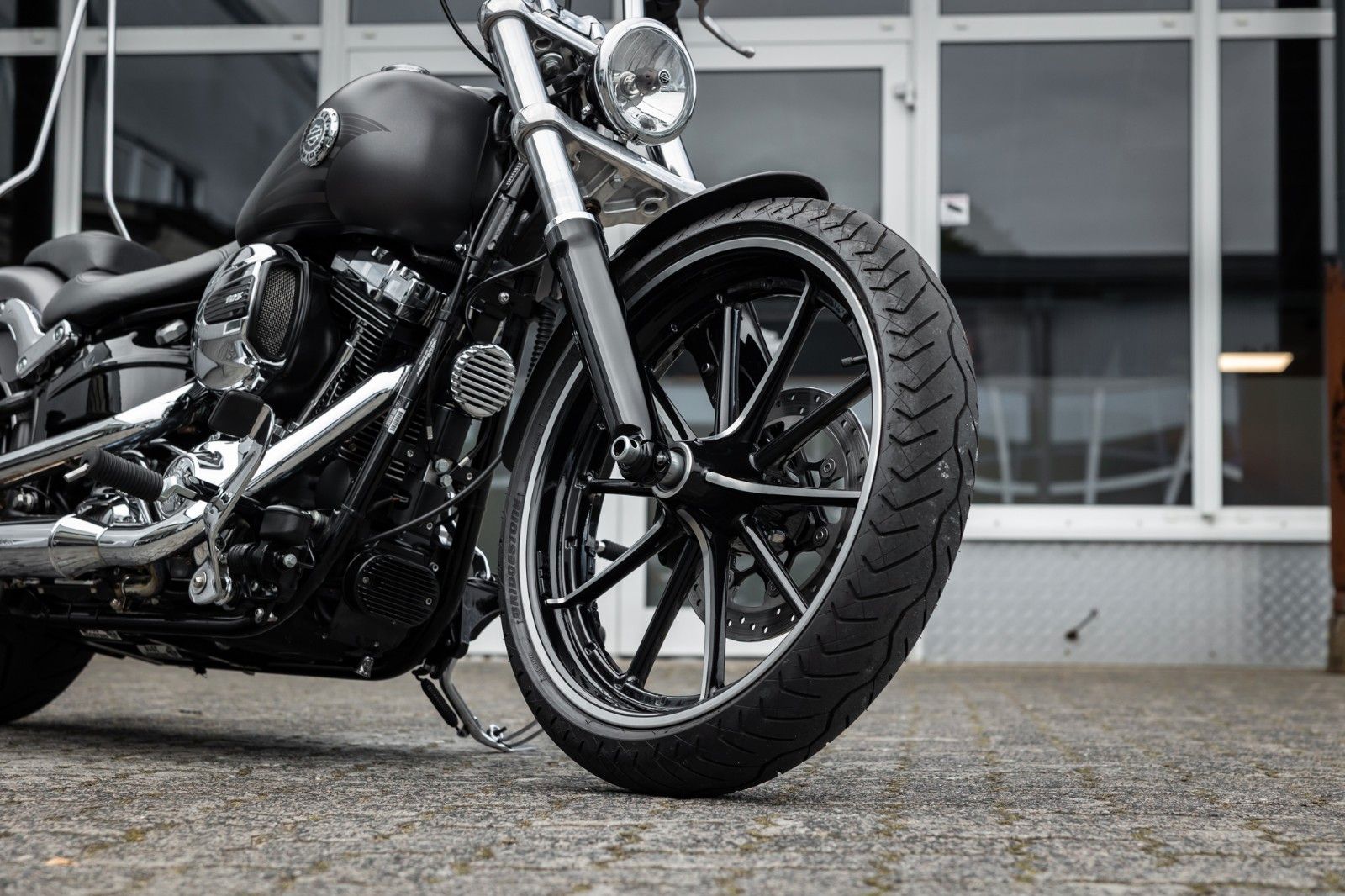 Fahrzeugabbildung Harley-Davidson FXSB Breakout 103 - Kesstech/ Fehling ApeLenker