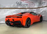 Ferrari SF90 Spider/Lift/Carbon/Special Colour - rote Ferrari SF90