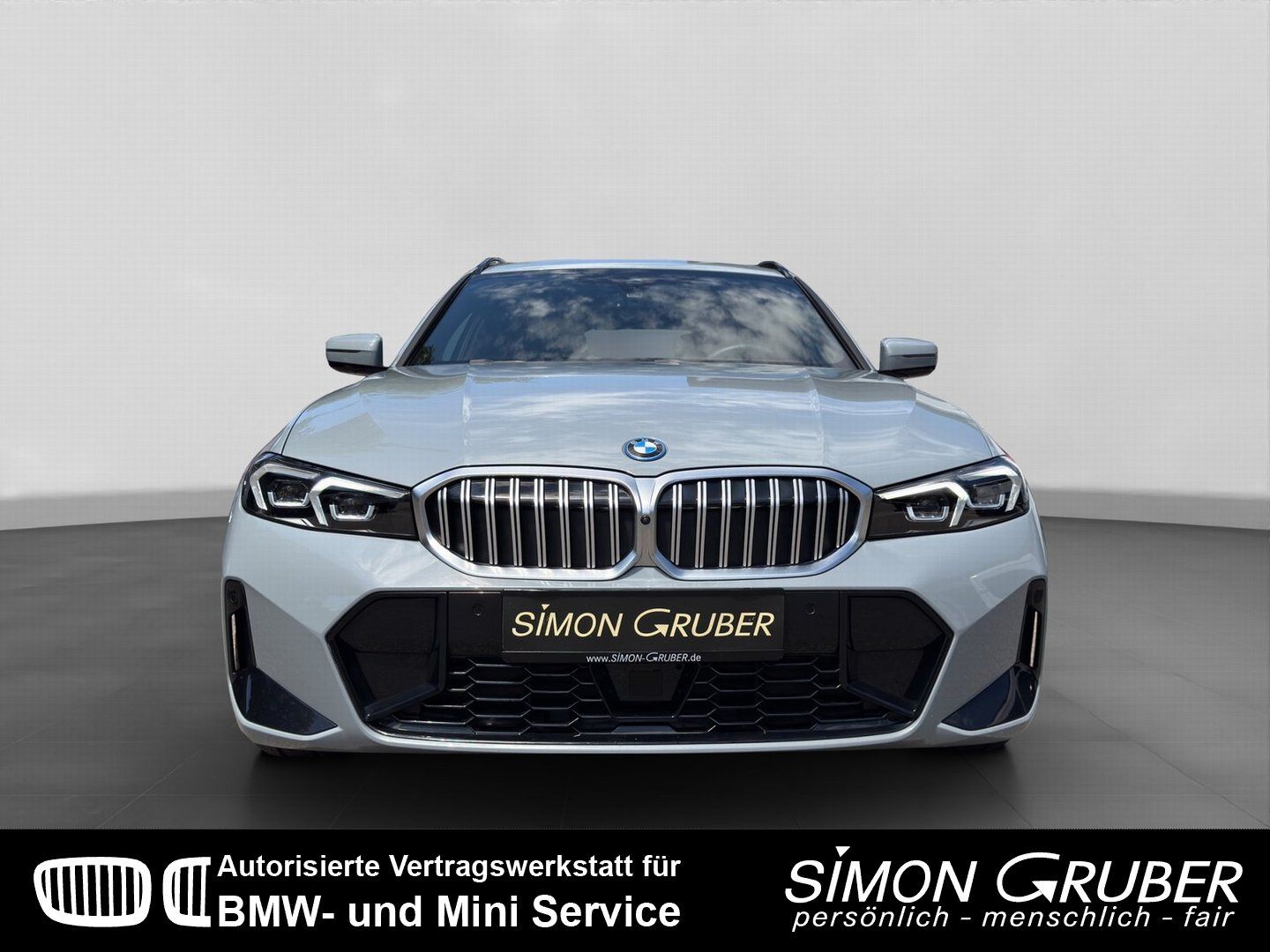 Fahrzeugabbildung BMW 330e Touring M Sport Live Prof Innovation HUD