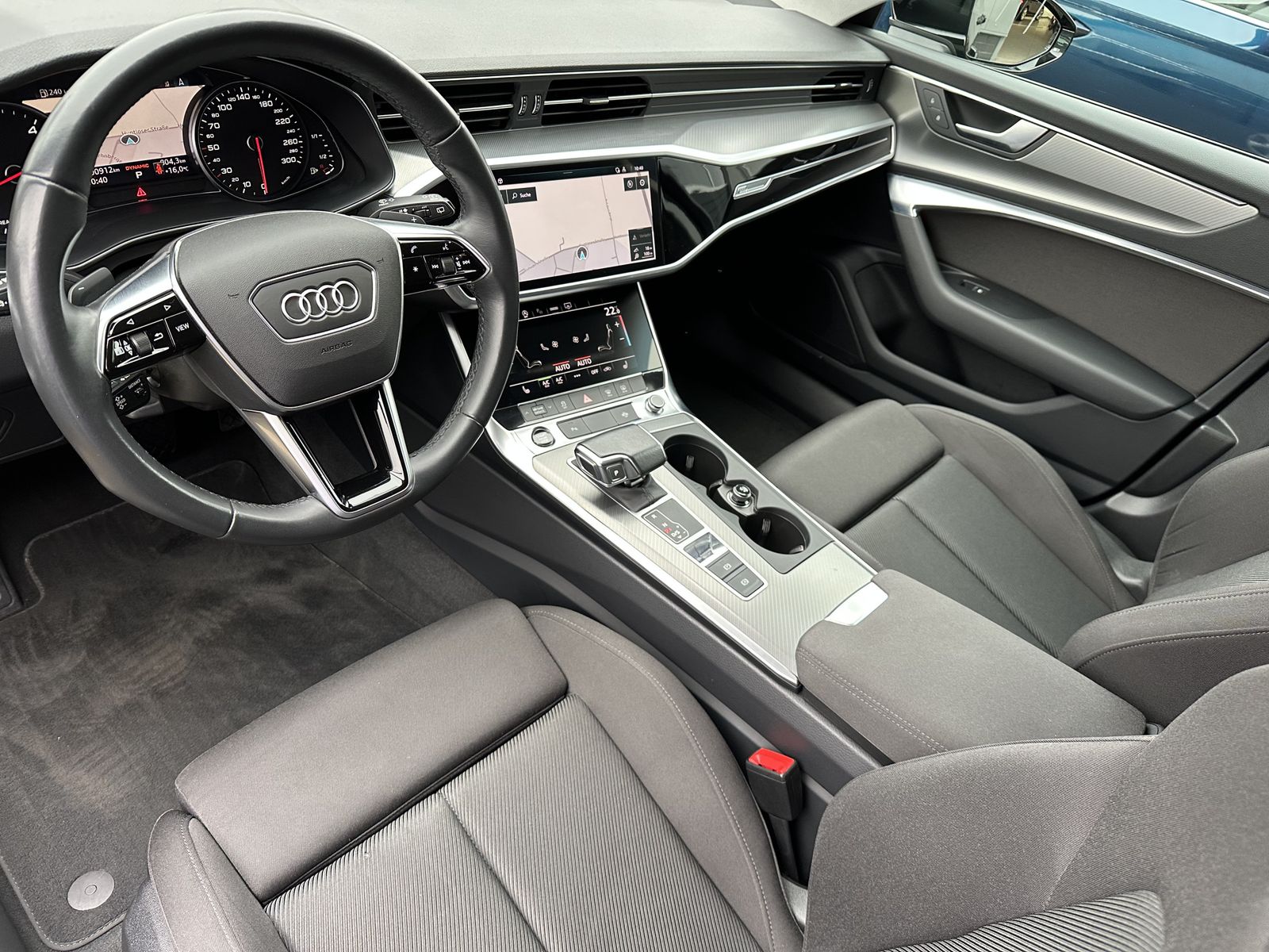 Fahrzeugabbildung Audi A6 Avant 40 TDI Sport NAV+LED+AHK+ACC+1HD+18ZOLL