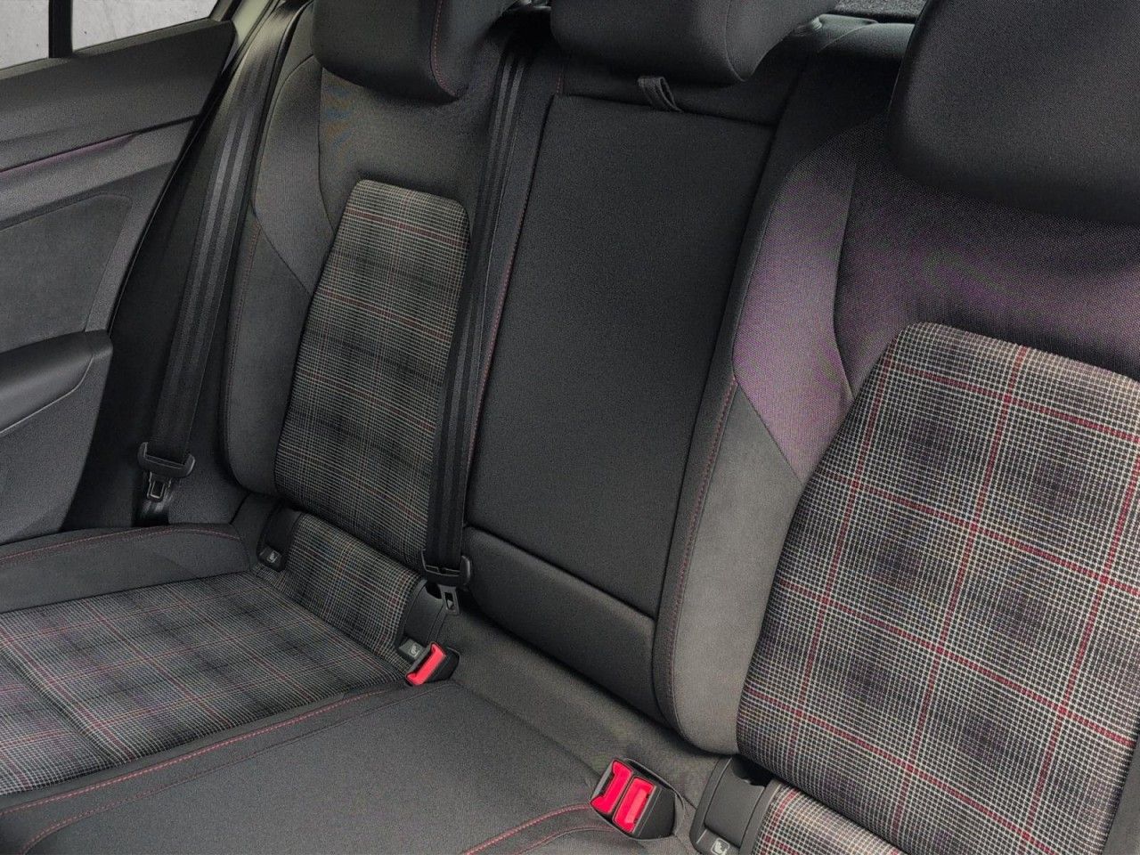 Golf GTI 2.0 TSI DSG Klima Rückfahrkamera