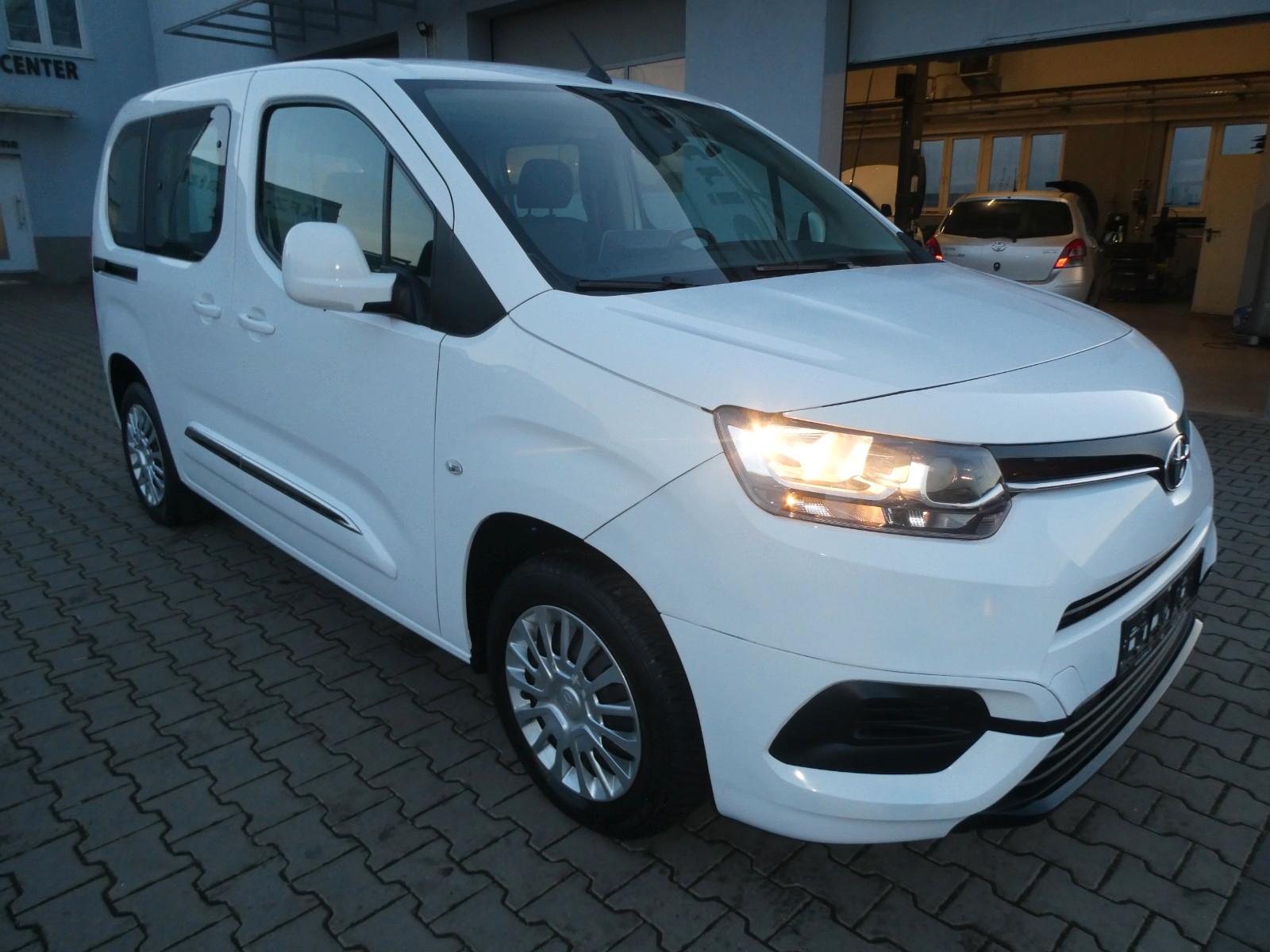 Toyota Proace City Verso L1 Shuttle