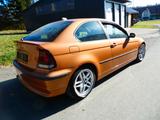BMW 325TI - BMW: Orange