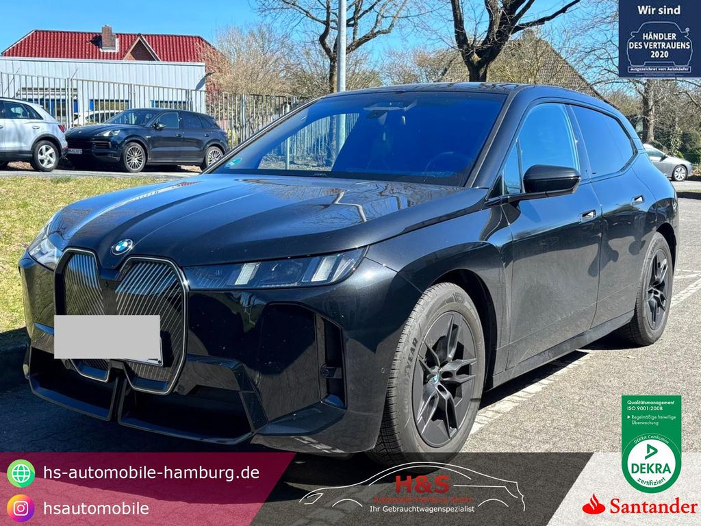 Image of BMW iX