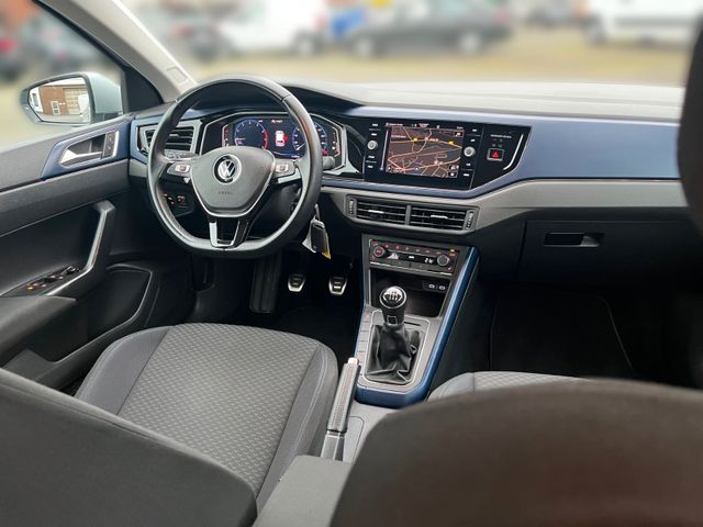 Volkswagen Polo VI United NAVI Active Info-Display