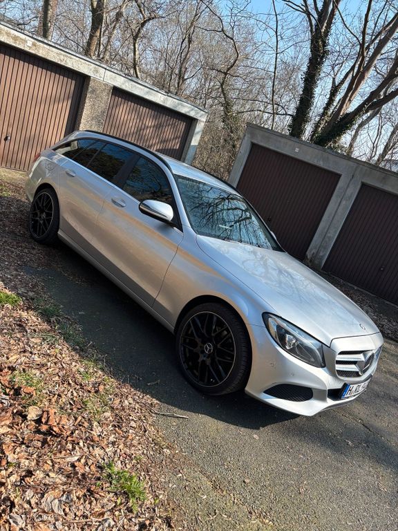 Image of Mercedes-Benz C 220