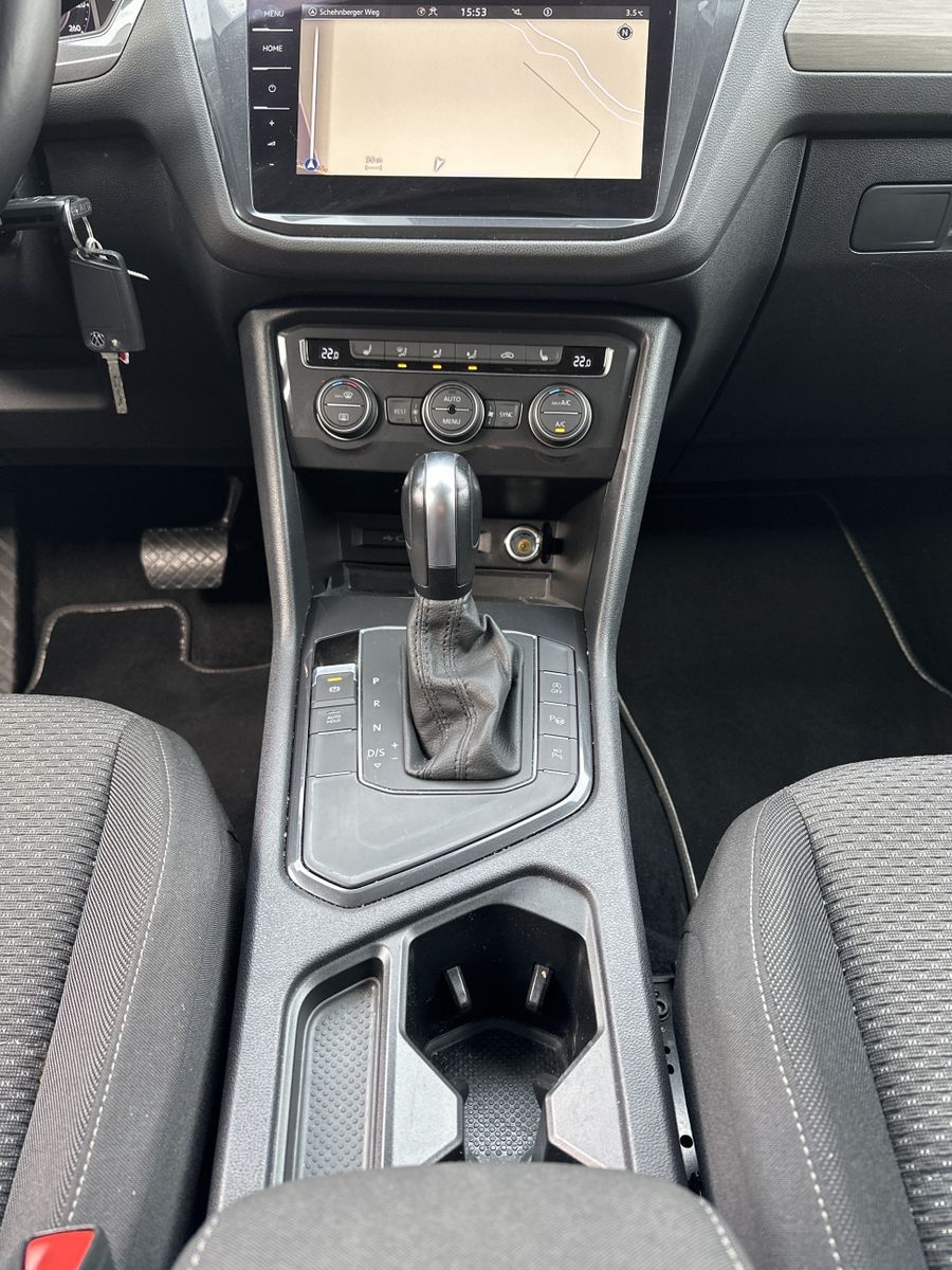 Fahrzeugabbildung Volkswagen Tiguan Allspace 2.0 TDI DSG CL NAV+LED+ACC+KAM