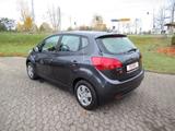 Kia Venga Attract - Kia Venga: Attract