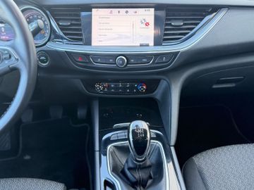 Opel Insignia - 11