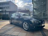 BMW 330d xDrive Sport Line Automatic/Garantie !!! - BMW 330 Gebrauchtwagen in München