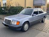Mercedes-Benz 220E W124 Automatik Oldtimer... - Mercedes-Benz 220: W124