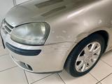 Volkswagen Golf 5 Comfortline 2,0 TDi/Automat/Navi/Ohne TÜV - Volkswagen Golf aus 2003: TDI