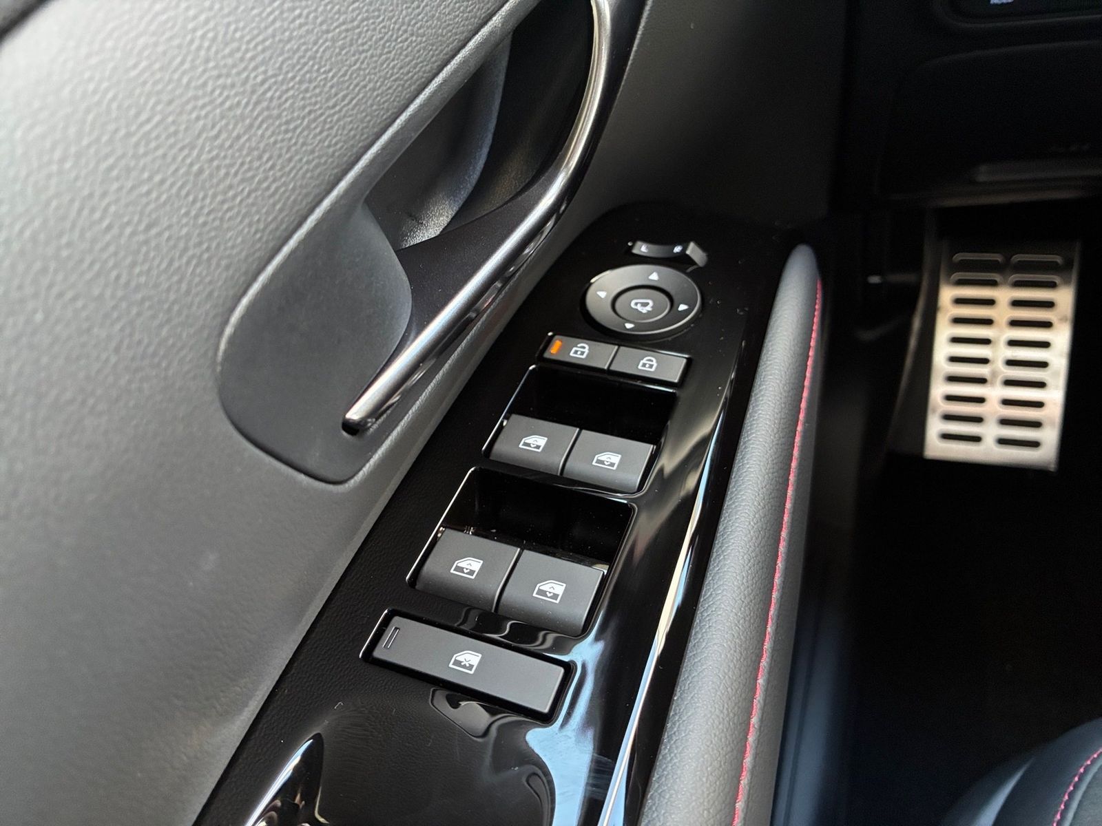 Fahrzeugabbildung Hyundai Tucson 1.6 T-GDI HEV N Line X 360,HUD,Kamera