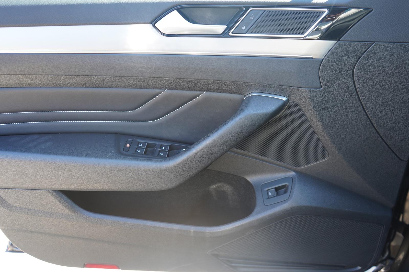 Volkswagen Passat 1.5 TSI Elegance DSG LED Navi ACC, миниатюра 26