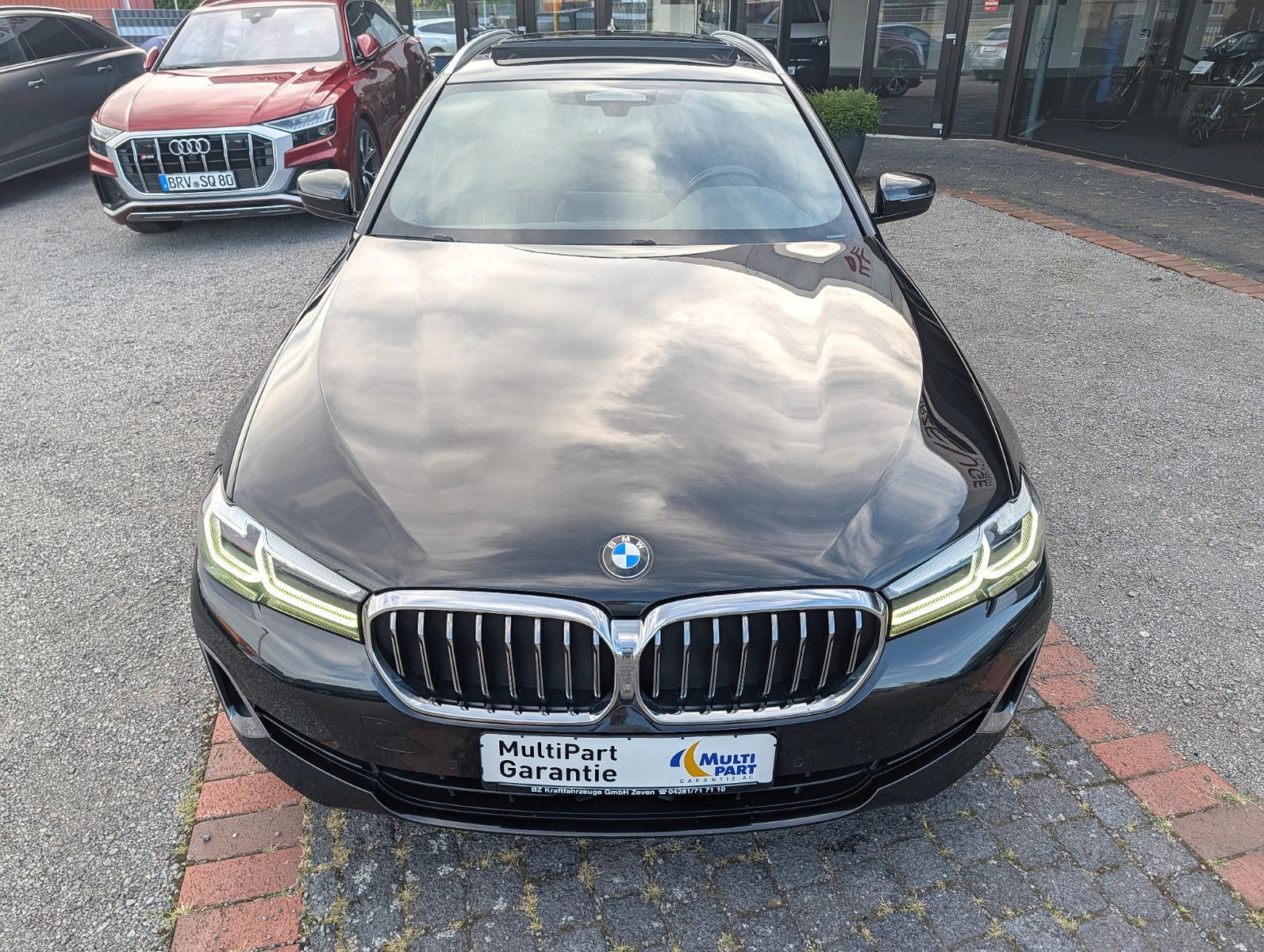 BMW 530 d Touring xDrive Luxury Line Voll!