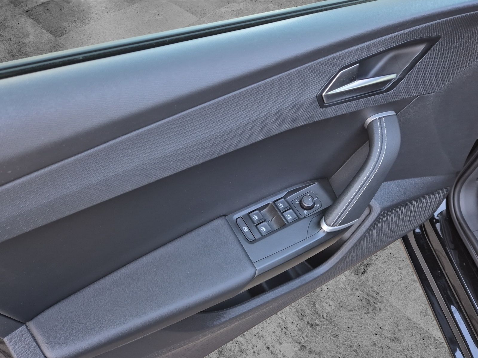 Fahrzeugabbildung SEAT Leon ST TDI Style DSG LED Navi AID beats ACC RFK