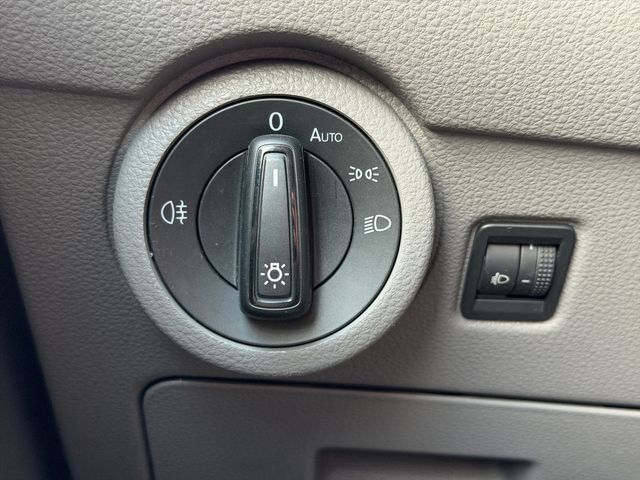 T6.1 Kombi 2.0 TDI L1H1 KLIMA SHZ KAMERA AHK