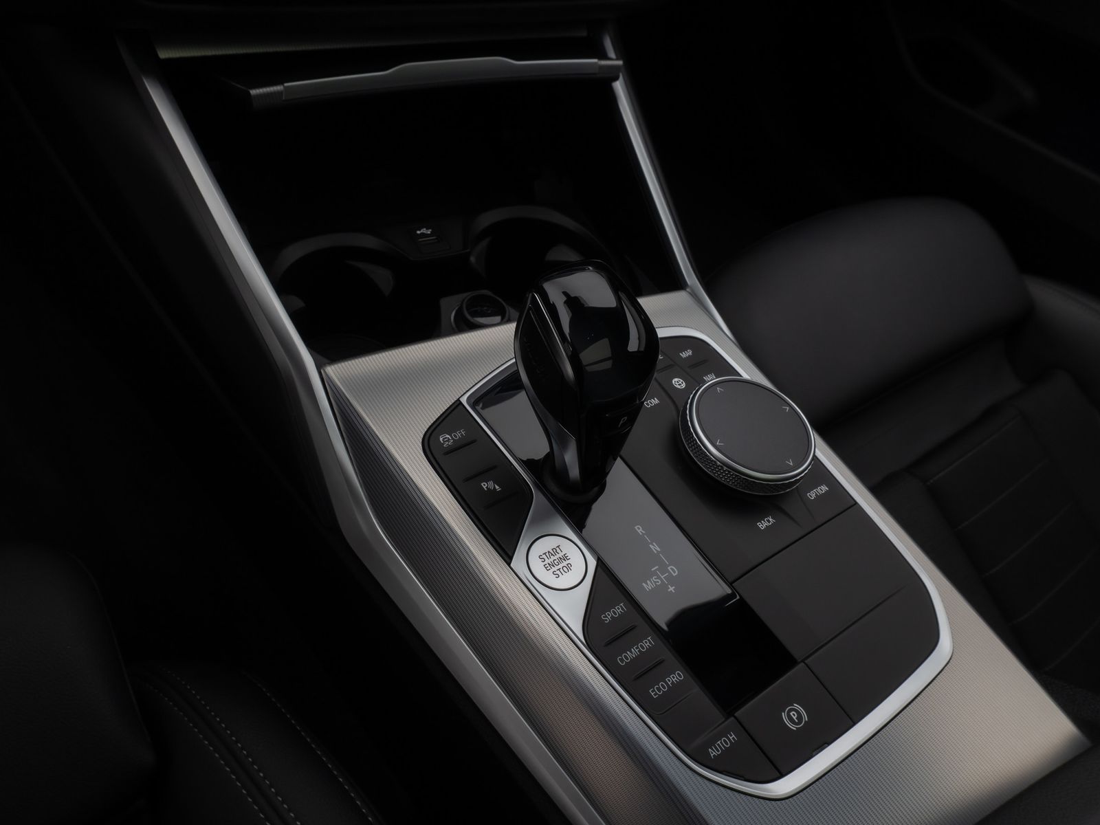 Fahrzeugabbildung BMW 330d xD Sport Line Pano Kamera Laser HUD DAB H/K