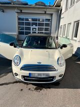 MINI Mini Cooper 1,6 dieael - MINI MINI mit Diesel-Antrieb: Coupé