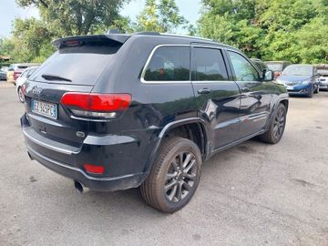 Jeep Grand Cherokee - 6