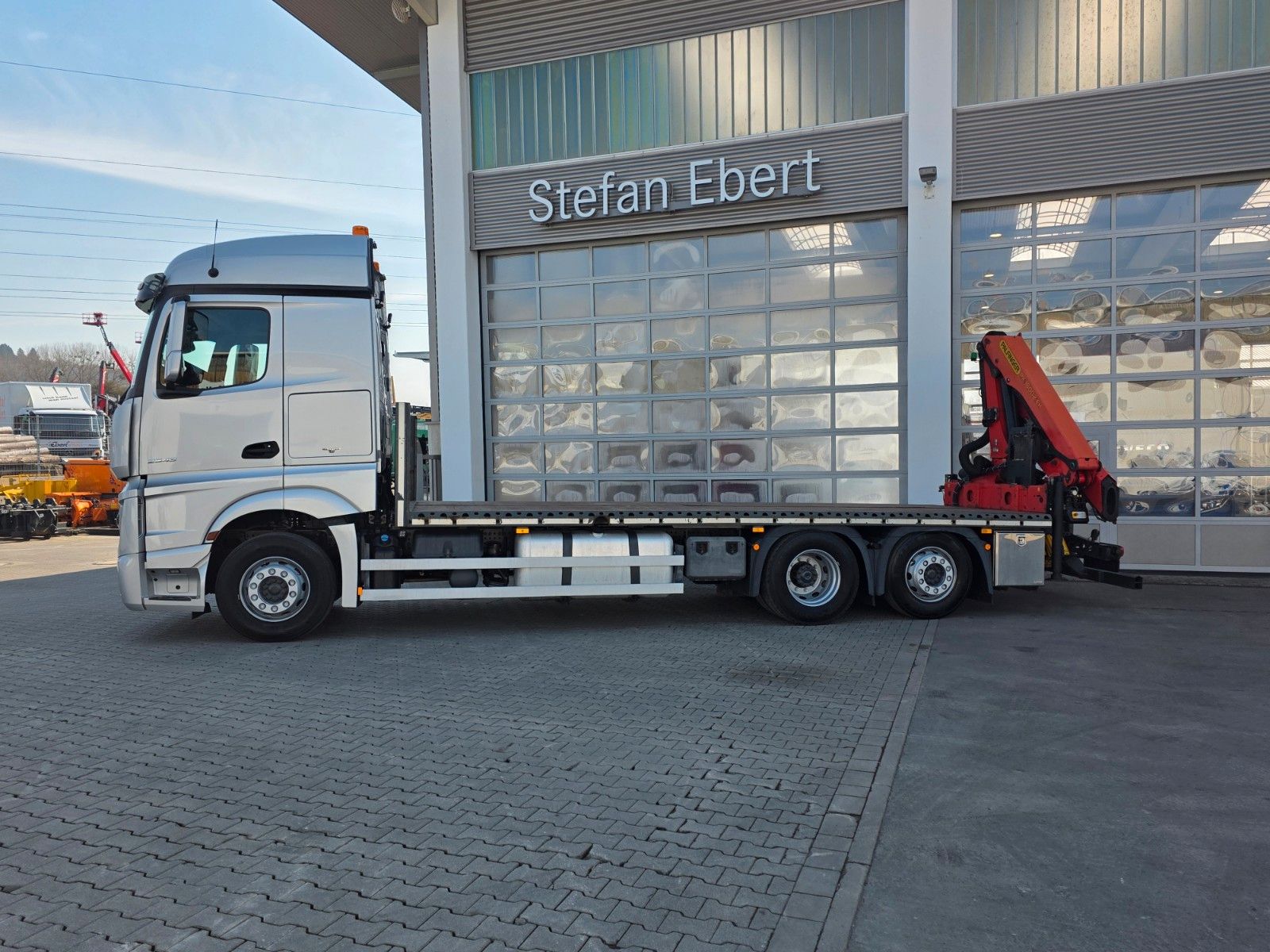 Fahrzeugabbildung Mercedes-Benz Actros 2543 L 6x2 Palfinger PK 18002-EH D Funk