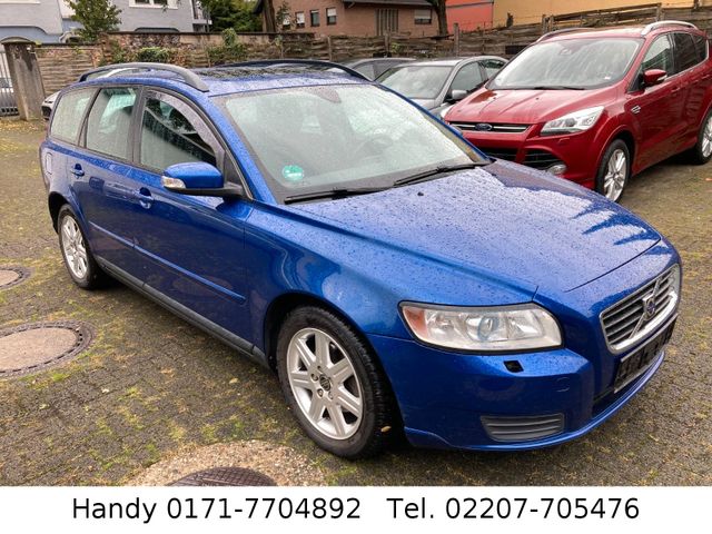 Volvo V50 1.6 D Klima Schiebedach Xenon2.Hand EURO 4